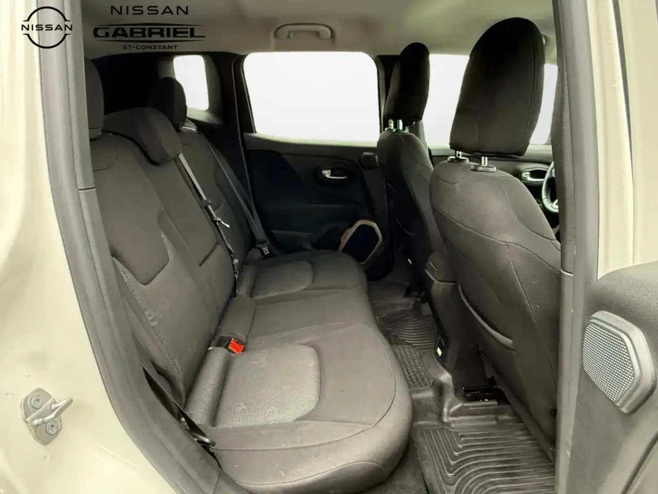 Jeep Renegade снимка Jeep Renegade