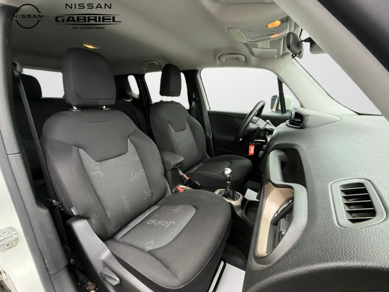 Jeep Renegade снимка Jeep Renegade