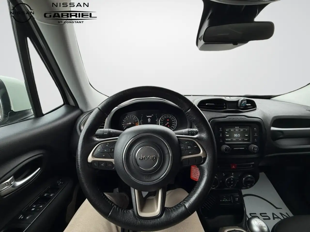 Jeep Renegade снимка Jeep Renegade