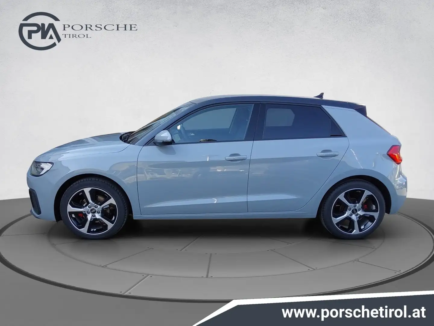 Audi A1 25 TFSI intense Grijs - 2