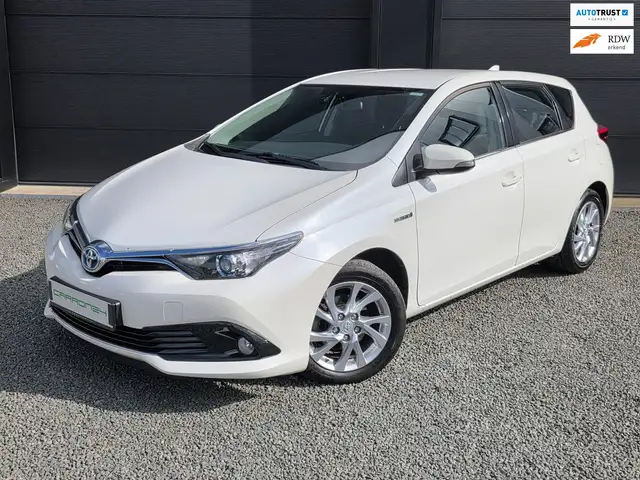 Toyota Auris 1.8 Hybrid Business Pro | Dealer ond. | Keyless |