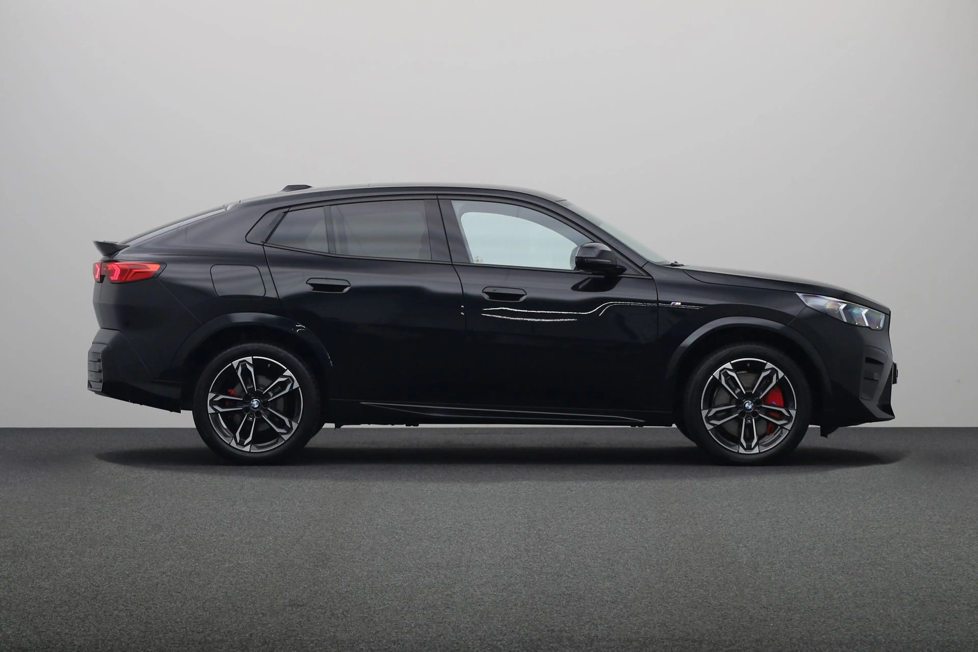 BMW X2 sDrive20i Launch Edition | M-sport Pro. | Adaptiev — photo 13