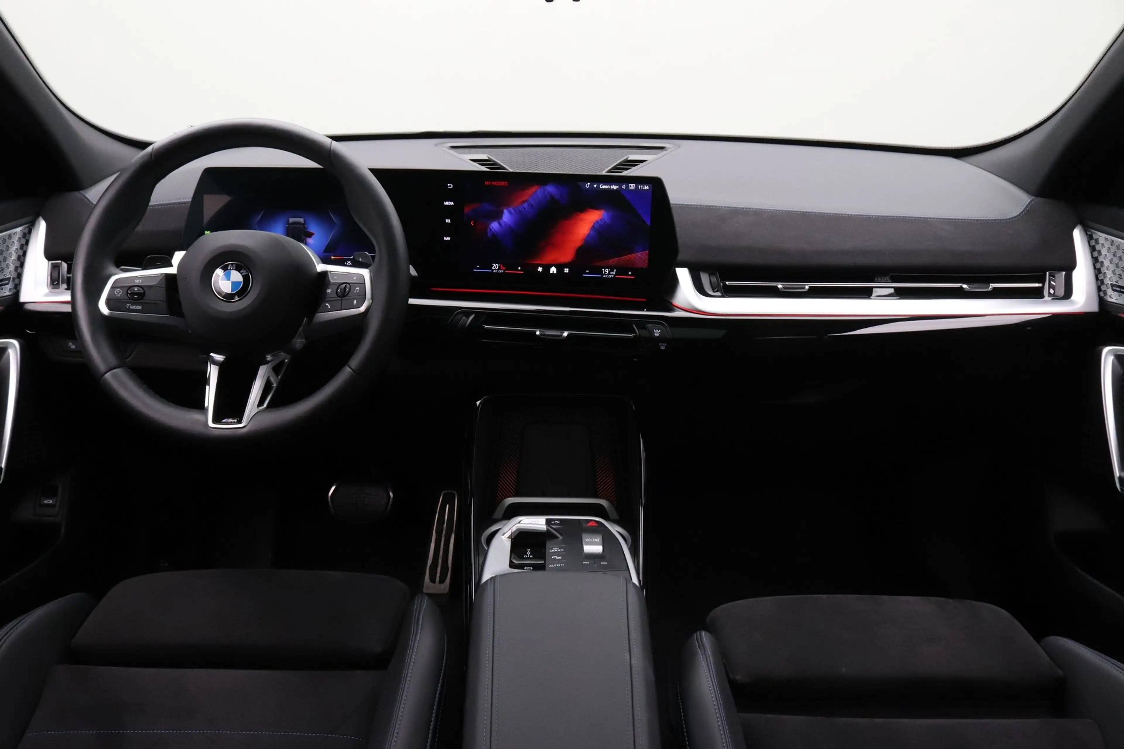 BMW X2 sDrive20i Launch Edition | M-sport Pro. | Adaptiev — photo 3