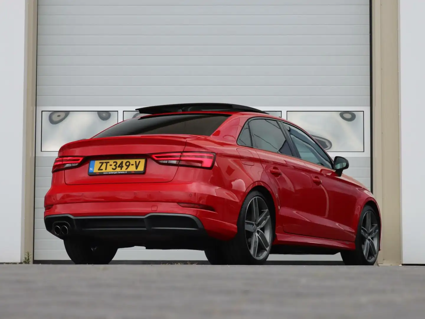 Audi A3 Limousine 35 TFSI CoD Advance Sport | Panoramadak Rood - 2