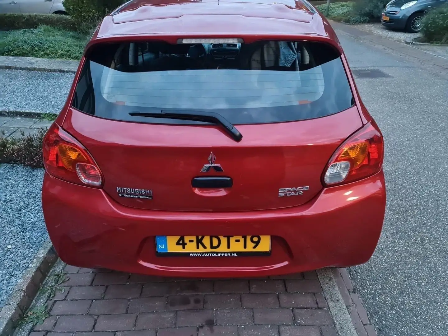 Mitsubishi Space Star 1.0 Inform Rood - 2