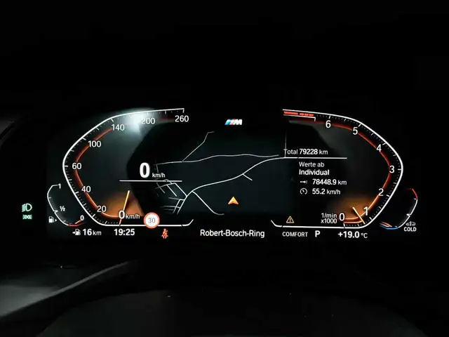 BMW X3 view 13