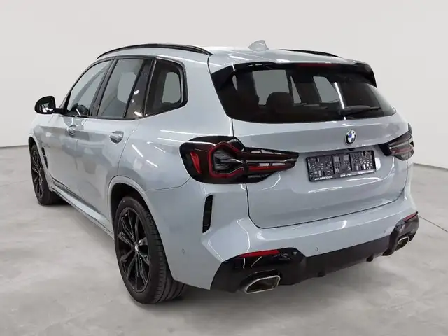 BMW X3 view 2
