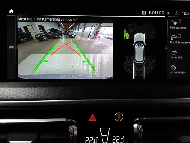 BMW X3 view 14