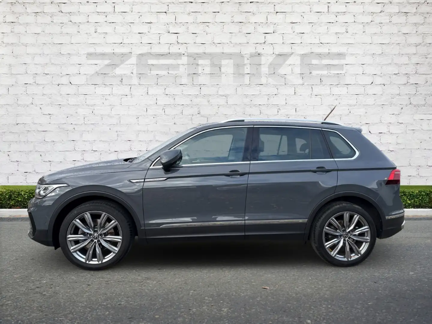 Volkswagen Tiguan 2.0 TSI DSG 4Motion Elegance AHK-klappbar Navi Dig Gris - 2