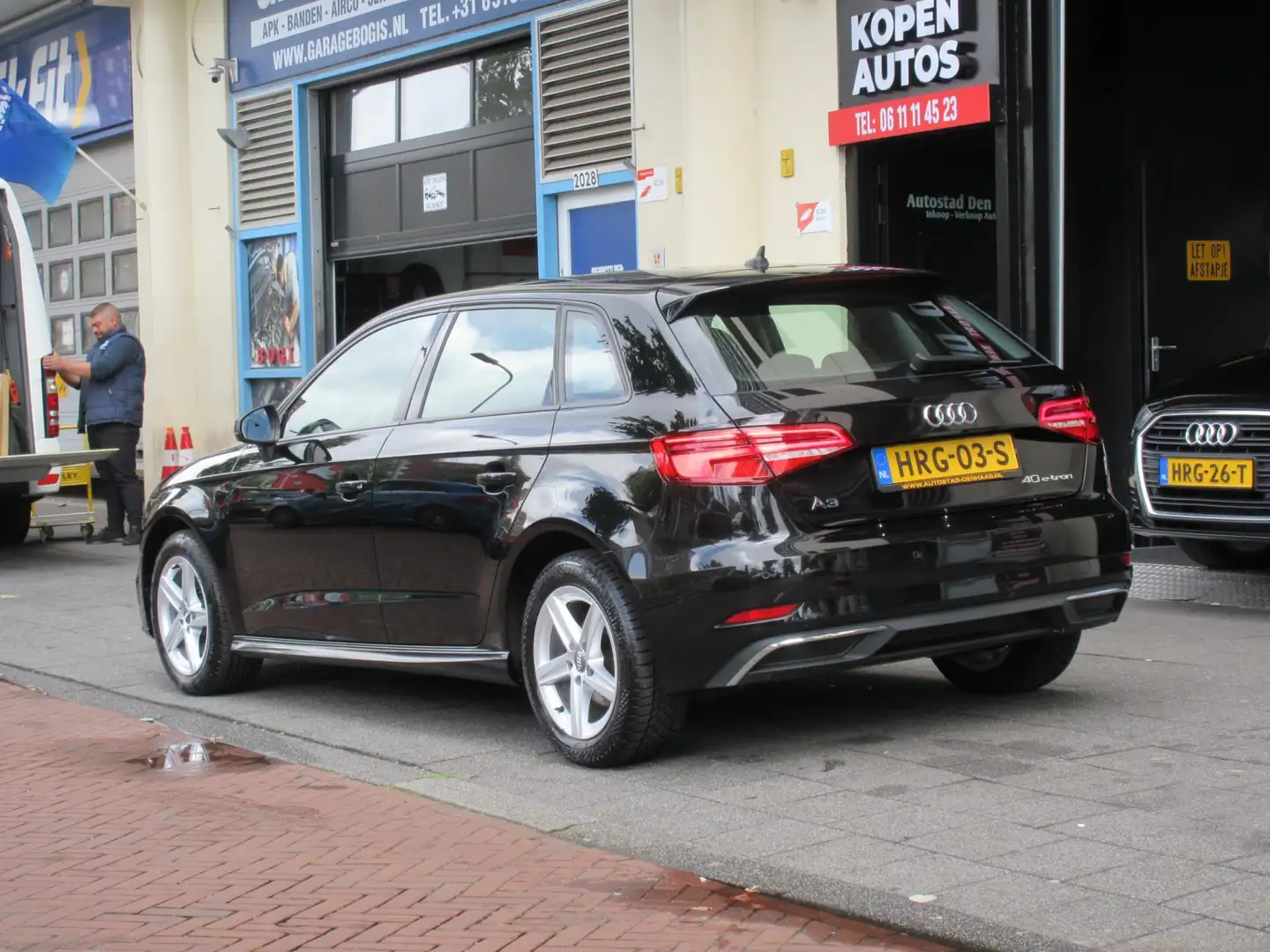 Audi A3 Sportback 40 TFSI e Advanced edition Aut Navi ACC Negro - 2