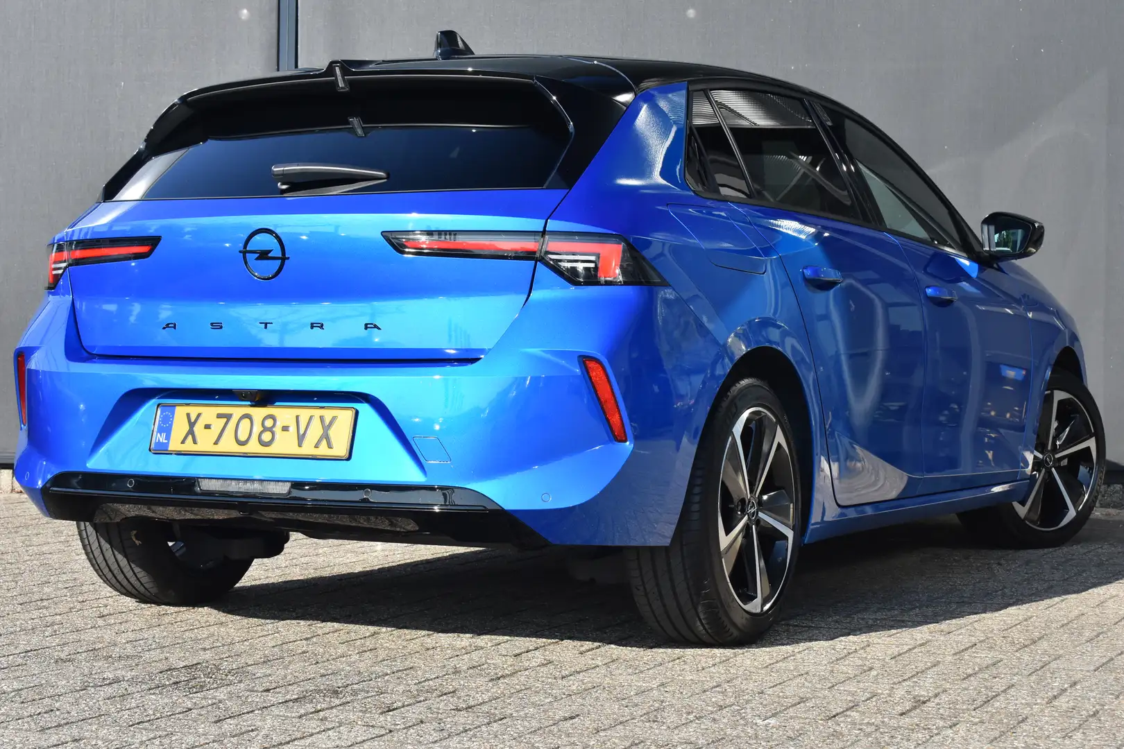 Opel Astra 1.2 Turbo GS 130pk | Navigatie | 360 Camera | Adap Blauw - 2