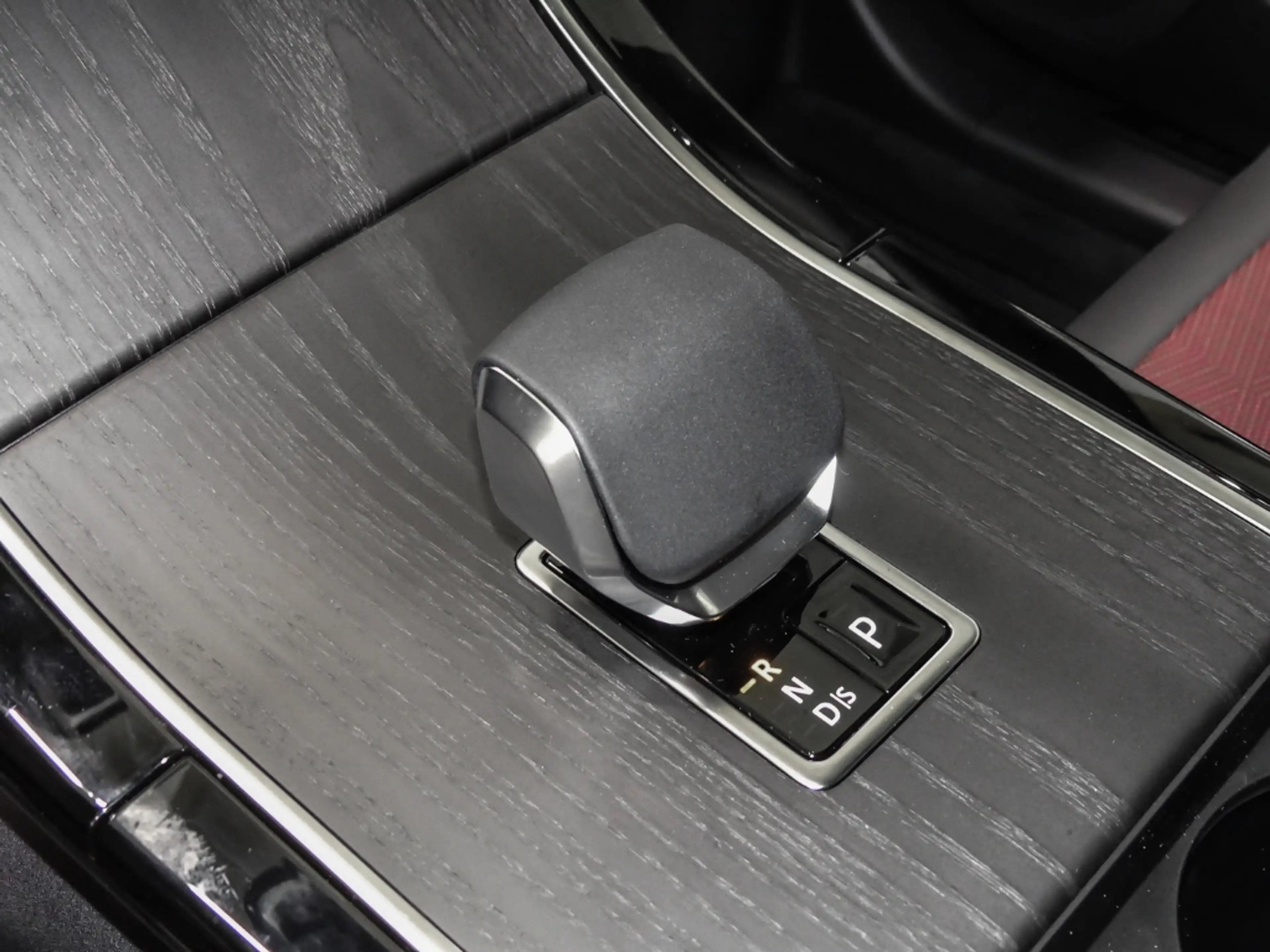 Land Rover Range Rover Velar Dynamic HSE D300 Mild-Hybrid EU6e Luftfederung AD — photo 14