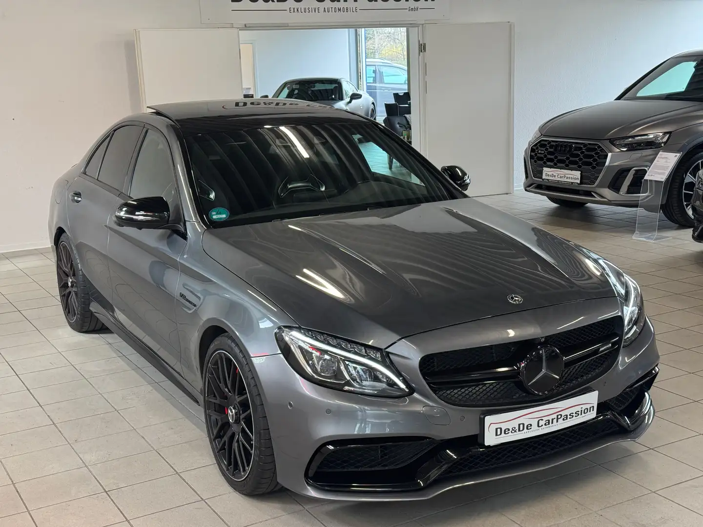 Mercedes-Benz C 63 AMG C 63 AMG*PerfomanceSitze+PAGA+Pano+Burmester*Ufrei Grau - 2