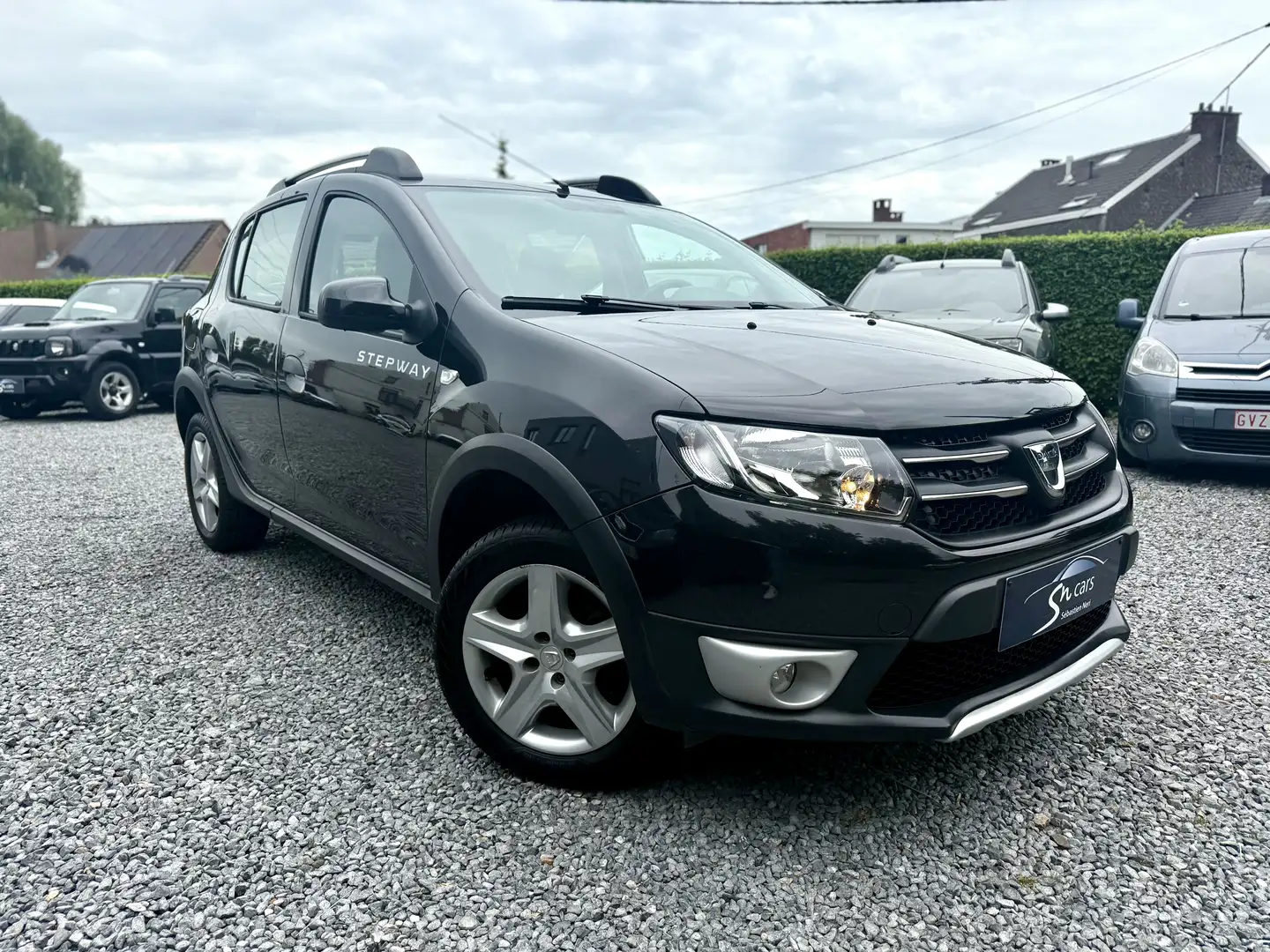 Dacia Sandero Sandero Stepway 0.9 TCe Stepway Plus *Ecran AIRCO* Zwart - 1