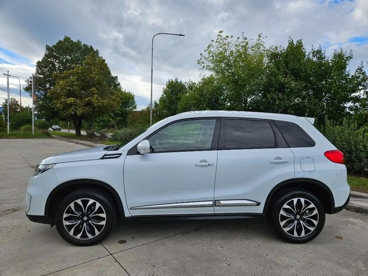 Suzuki Vitara Vitara 1.6 (4x4) Allgrip Comfort Weiß - 1