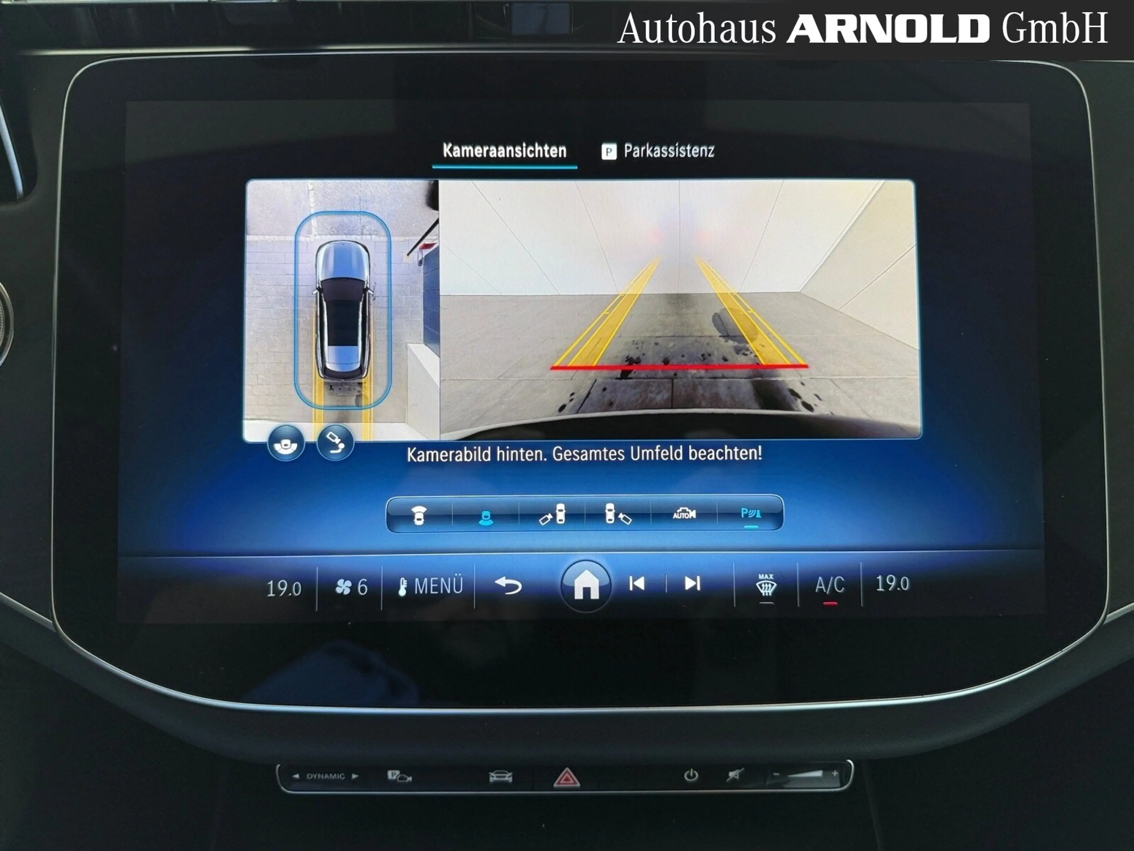 Mercedes-Benz E 450 E 450 T 4M AMG-Line PanoD. AHK Dig.-Light Memory — photo 10