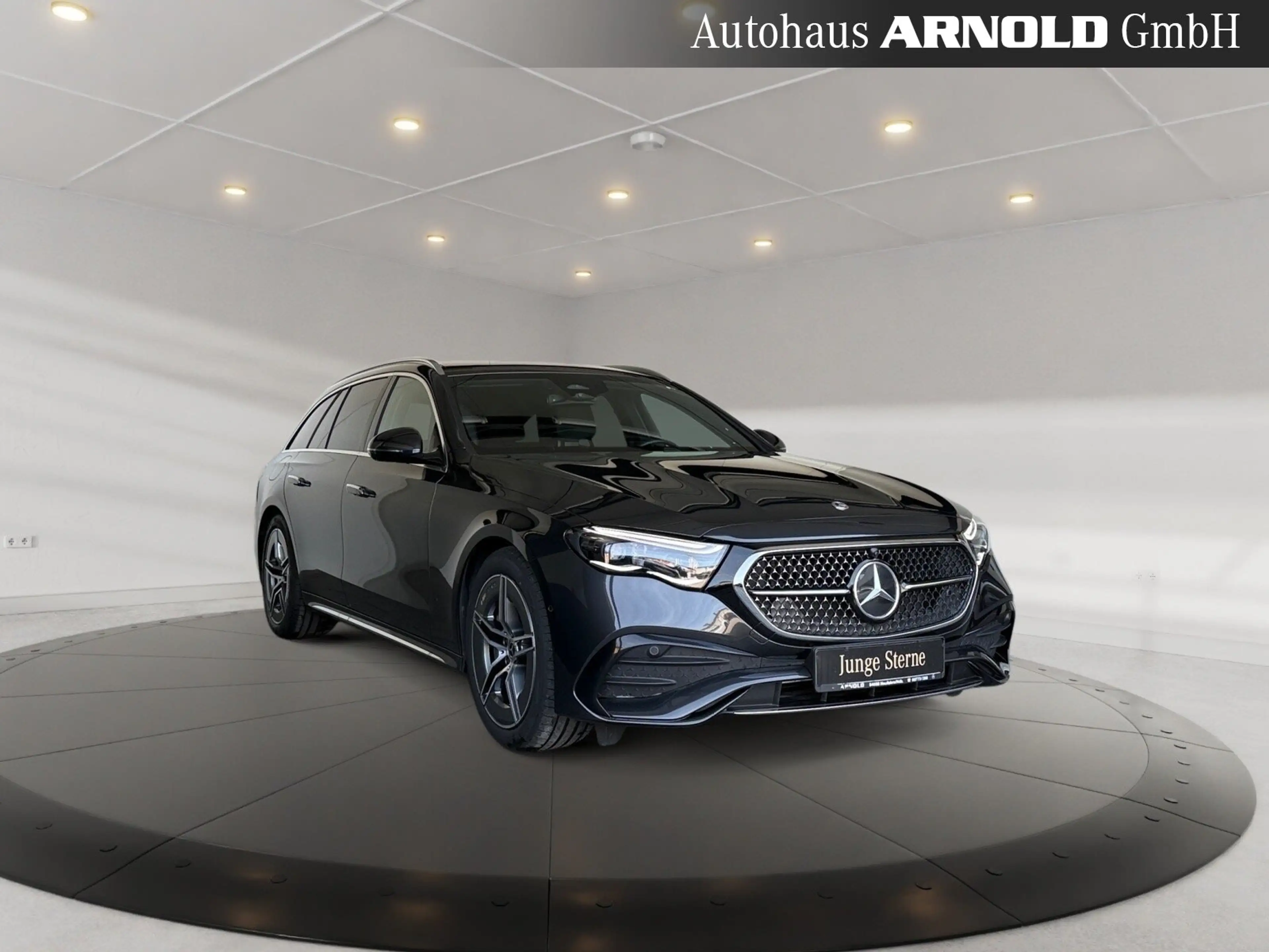 Mercedes-Benz E 450 E 450 T 4M AMG-Line PanoD. AHK Dig.-Light Memory — photo 6