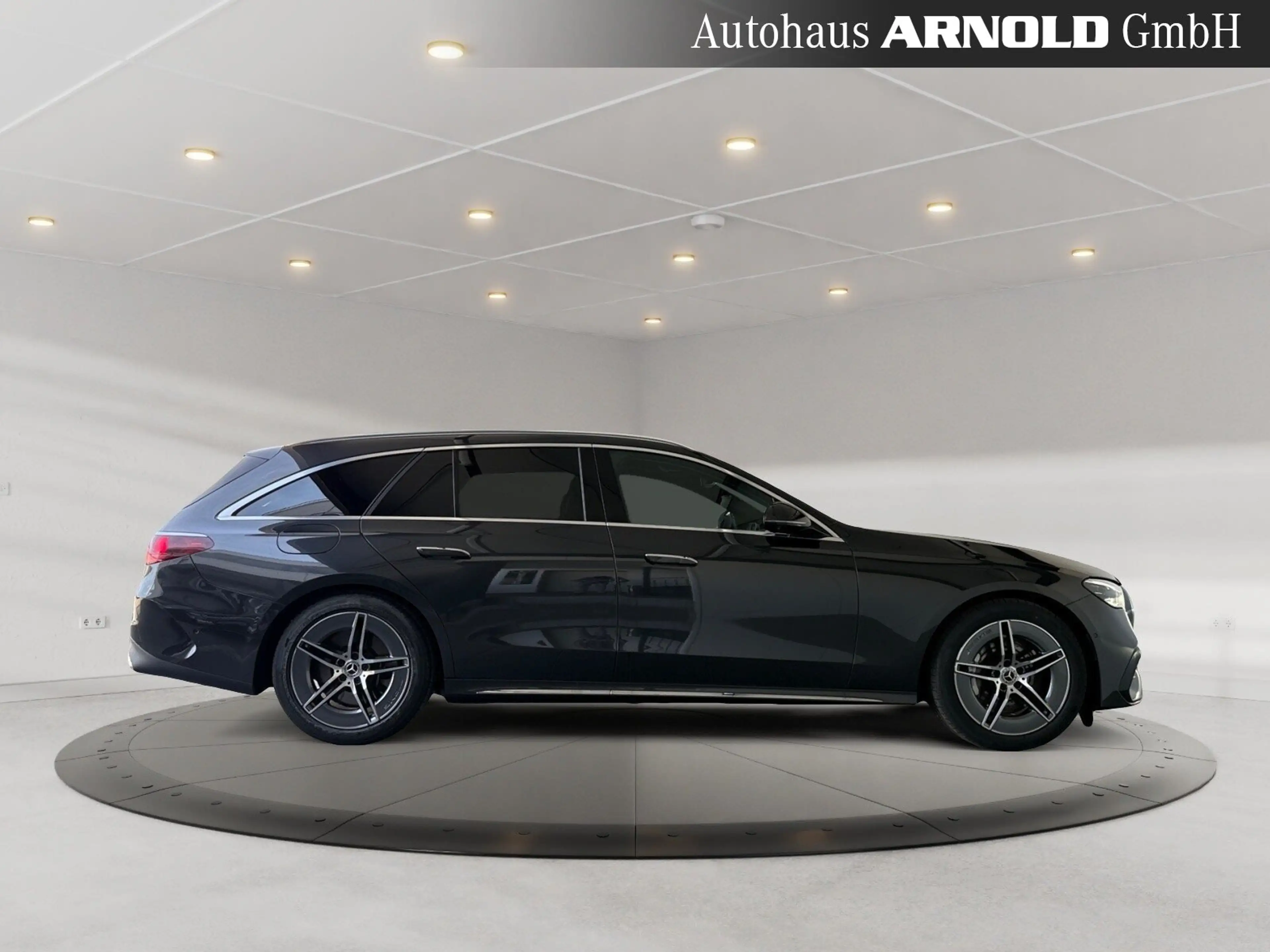 Mercedes-Benz E 450 E 450 T 4M AMG-Line PanoD. AHK Dig.-Light Memory — photo 5