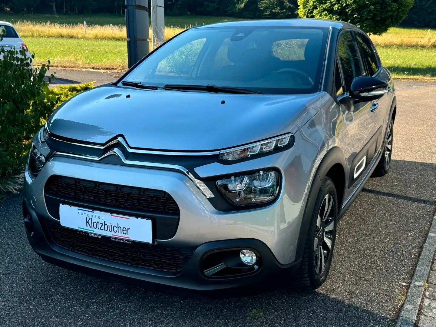 Citroen C3 Max 110 EAT6 Grau - 2