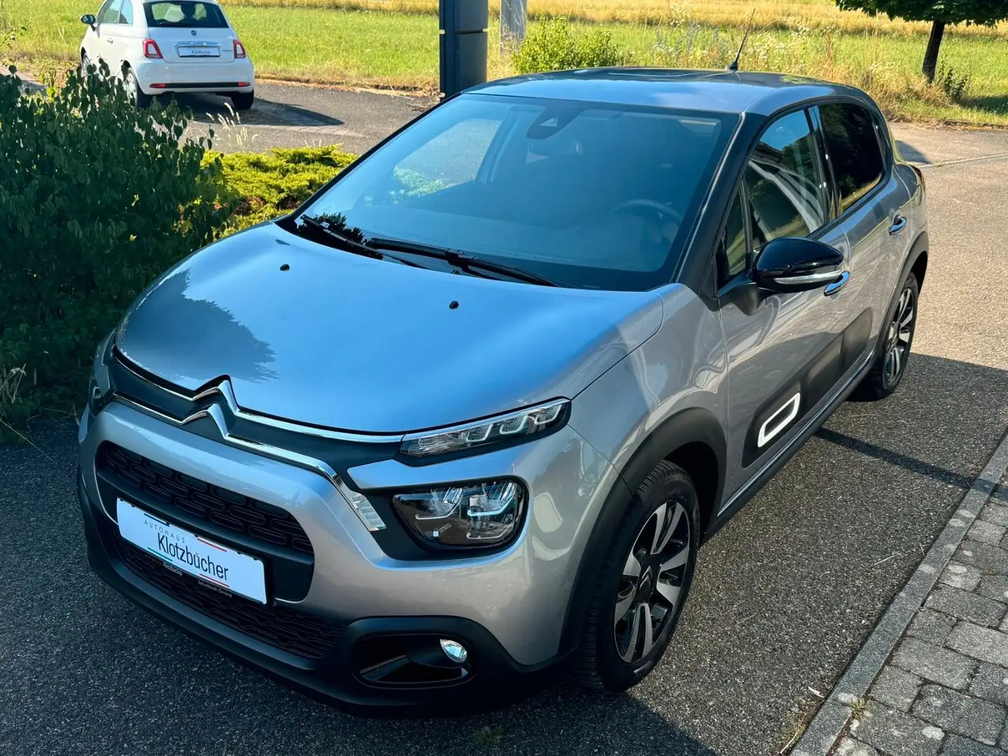 Citroen C3 Max 110 EAT6 Grau - 1