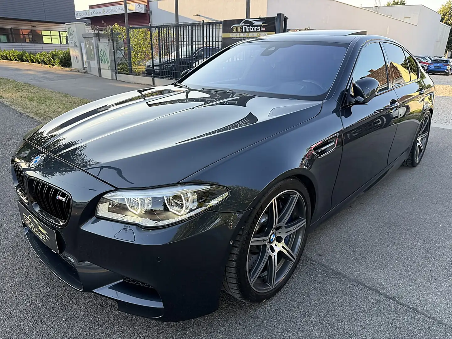 BMW M5 COMPETITION LCI  VOLL VOLL VOLL Grau - 2