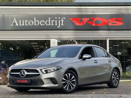 Mercedes-Benz A 180 Business Solution | Widescreen | Camera | LED