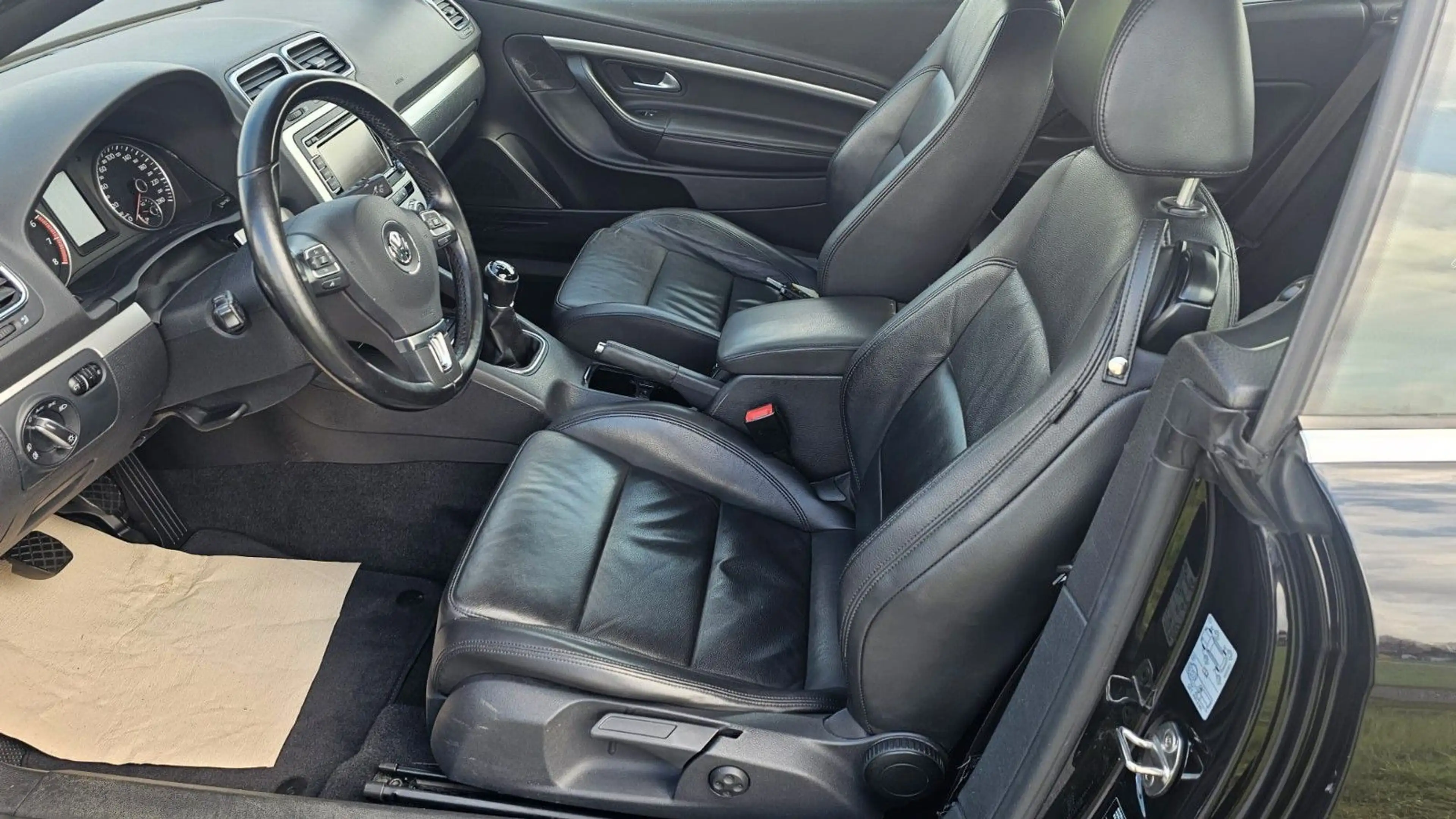 Volkswagen Eos Basis BMT 1.4*TUV*NAVI*KLIMA*VOLL LEDER* — photo 11