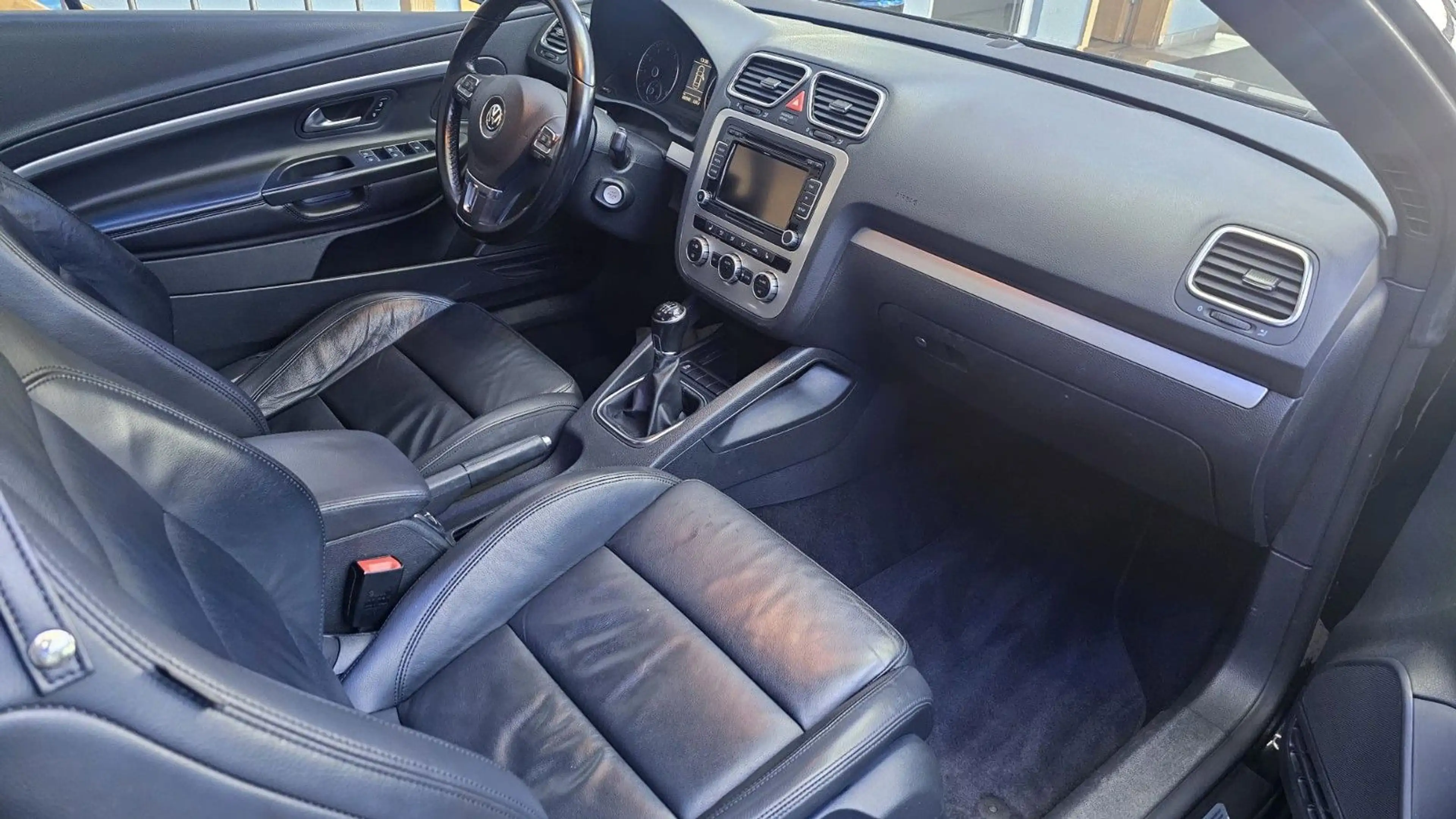 Volkswagen Eos Basis BMT 1.4*TUV*NAVI*KLIMA*VOLL LEDER* — photo 10