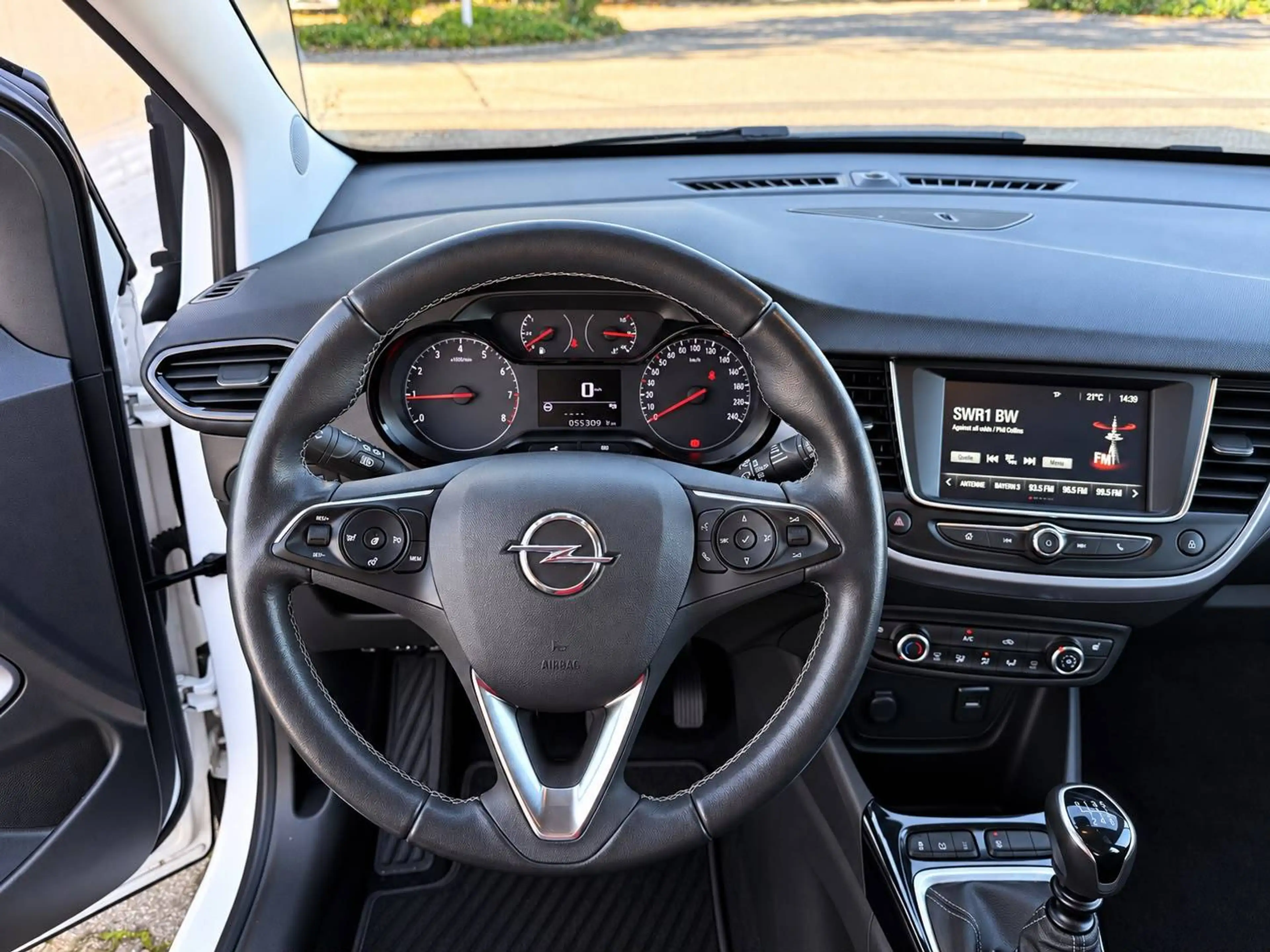 Opel Crossland X Enjoy — photo 11