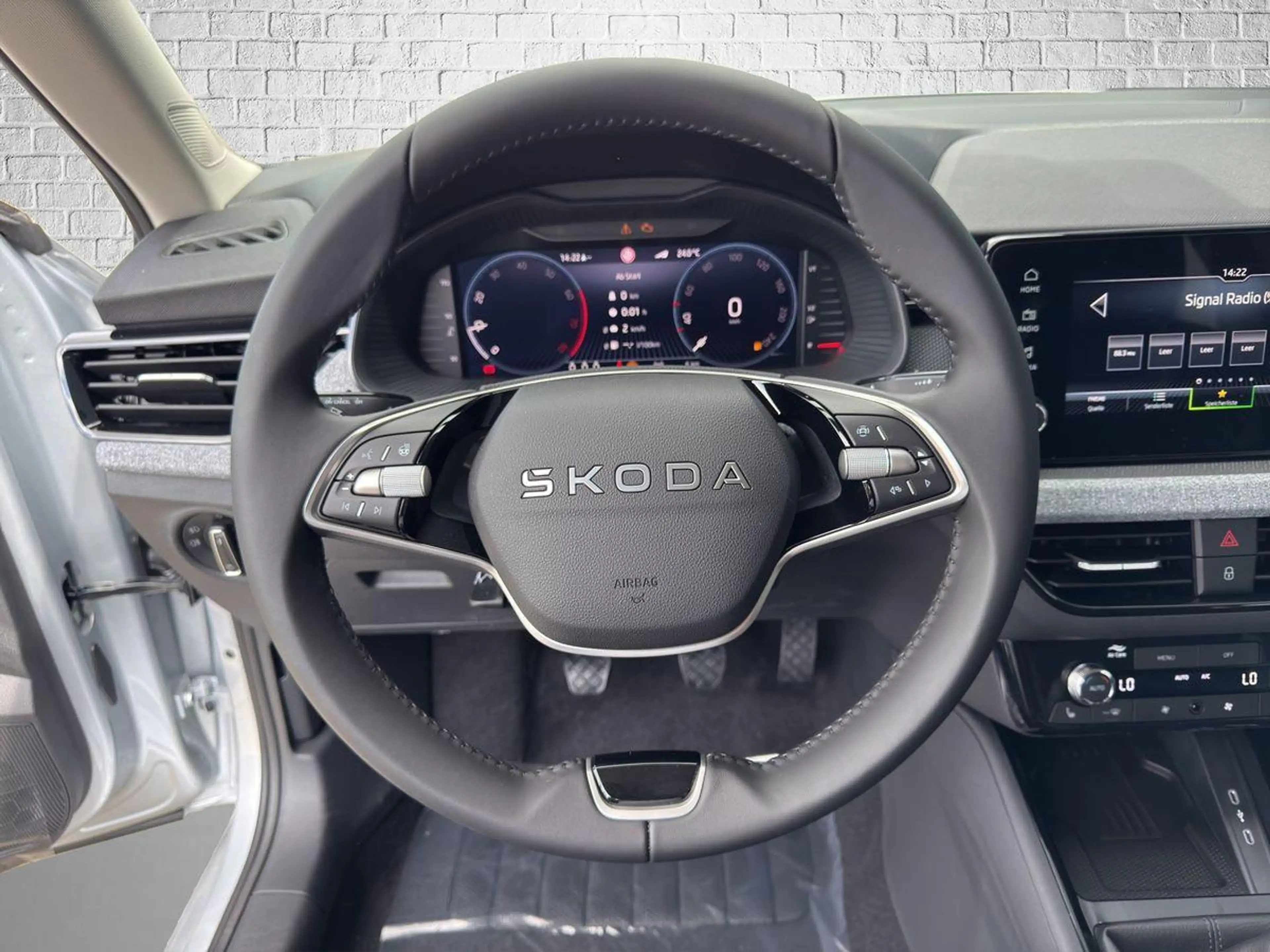 Skoda Kamiq Tour LED/PDC/Kamera/Garantie — photo 10