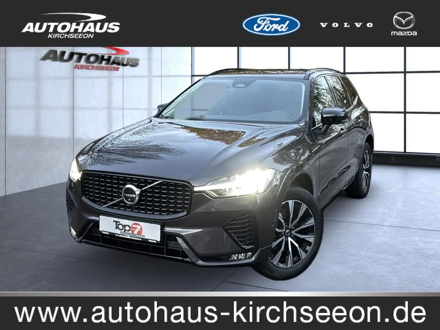 Volvo XC60 B5 (Benzin) Plus Dark AWD Mild-Hybrid Automat Grau - 1