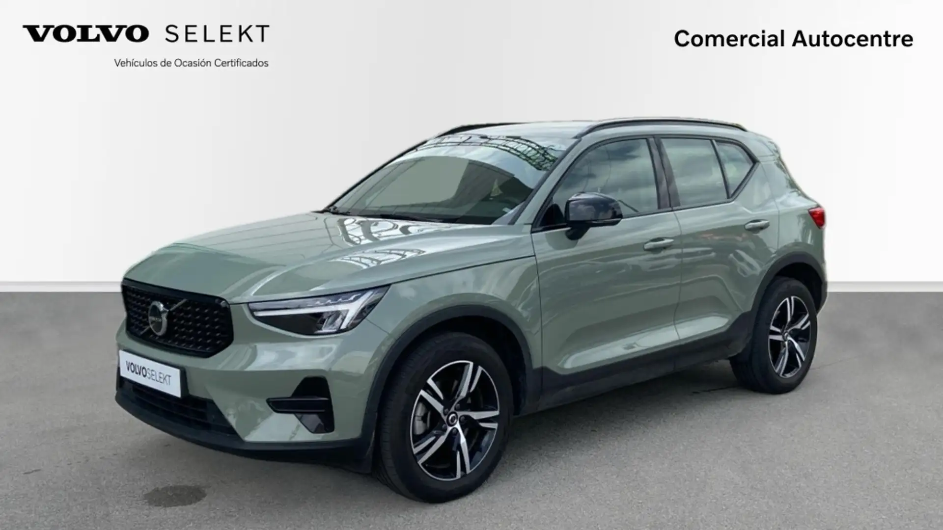 Volvo XC40 PLUS, B3 MILD HYBRID, GASOLINA, DARK - 1