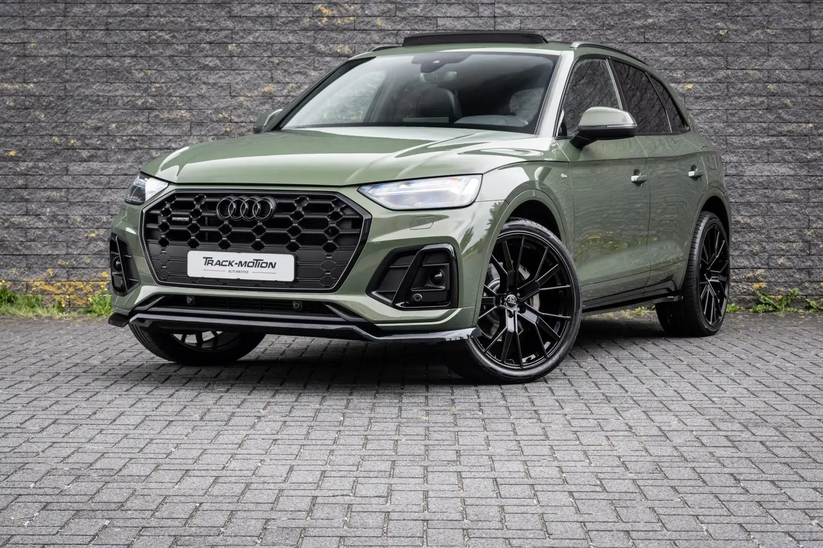 Audi Q5 50 TFSI e S edition Panoramadak CARPLAY - 2