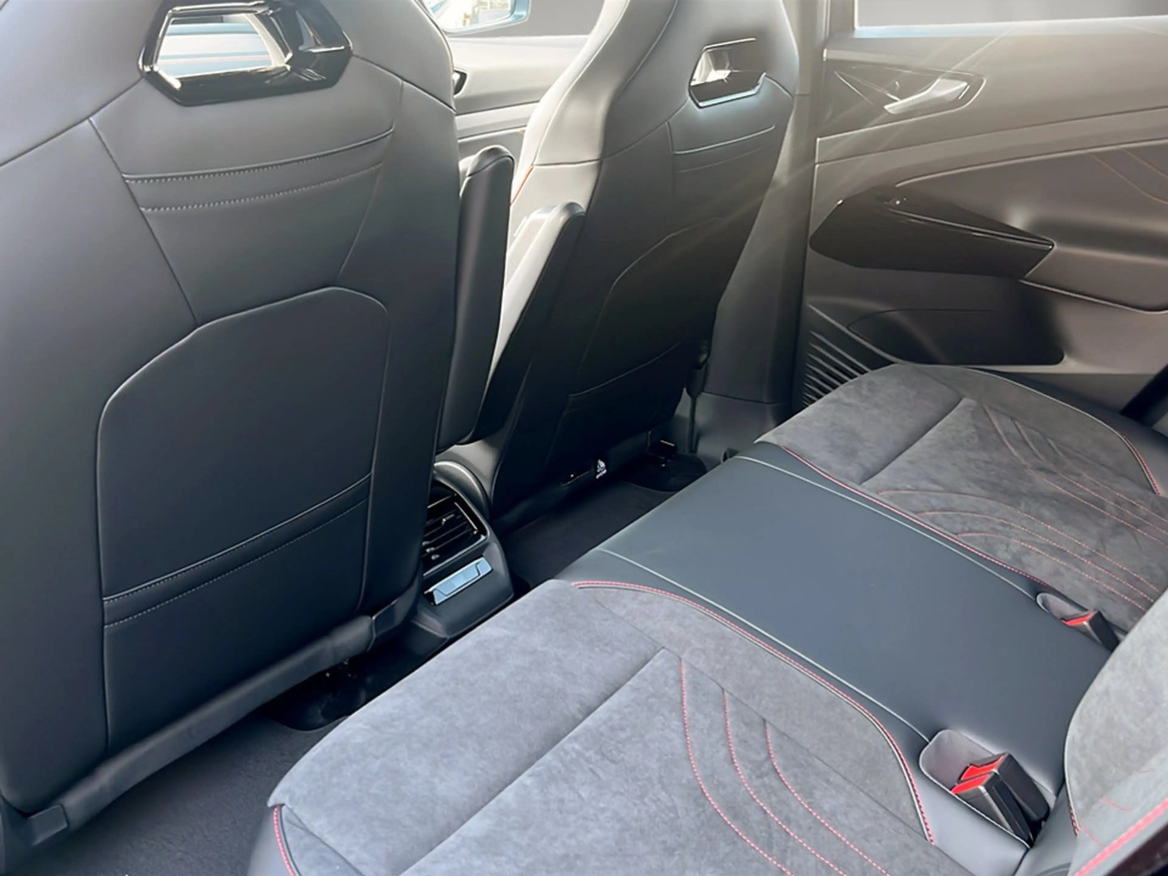 Volkswagen ID.4 GTX 4MOTION 250 kW Business -77 kWh — photo 11