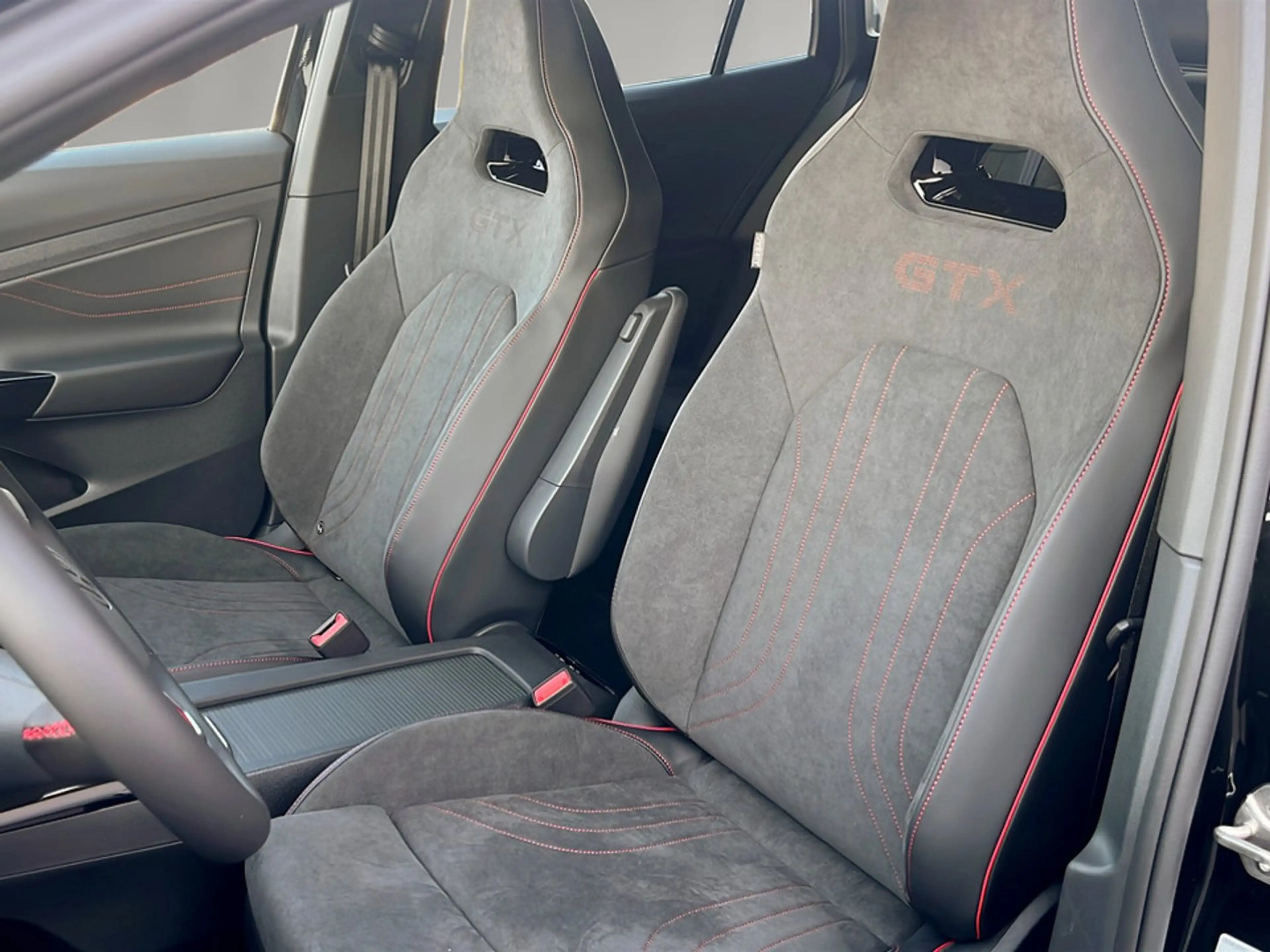 Volkswagen ID.4 GTX 4MOTION 250 kW Business -77 kWh — photo 8