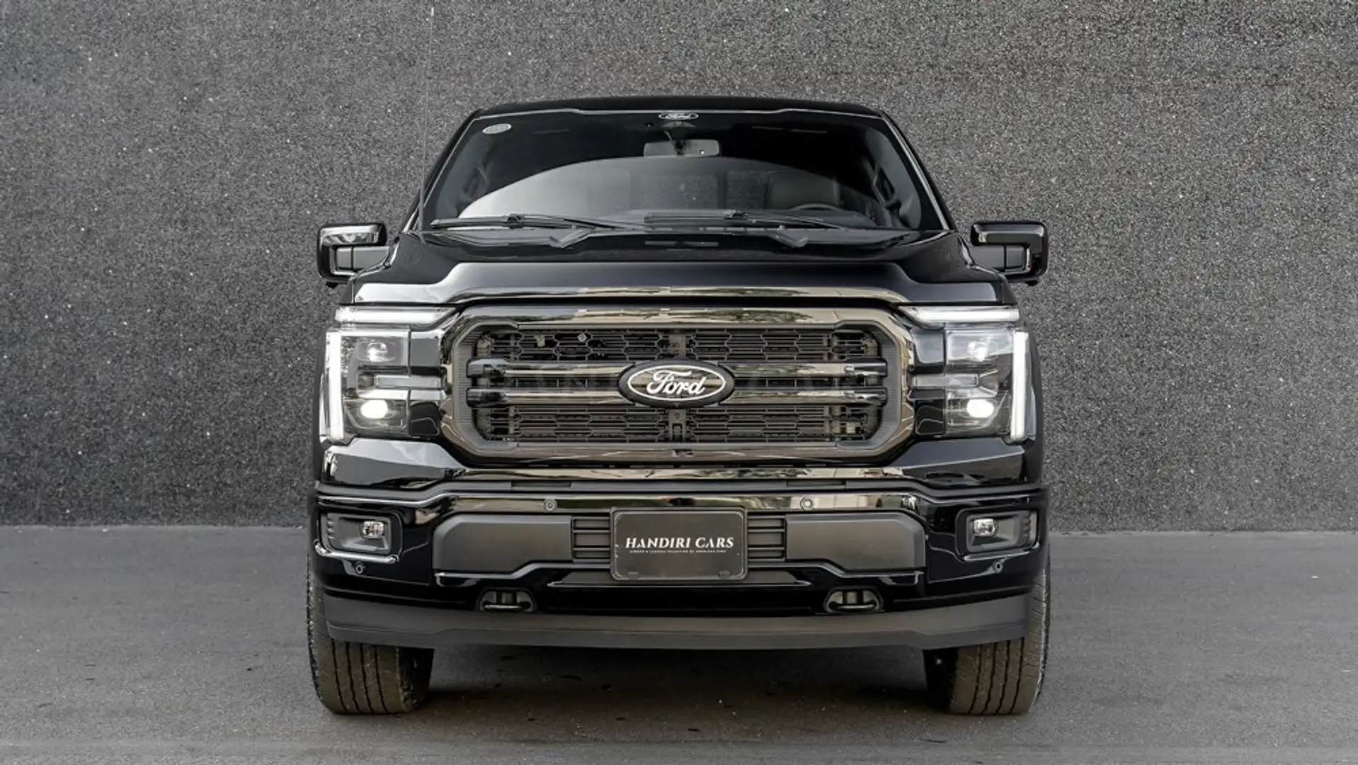 Ford F 150 2025 Lariat 5.0L FACELIFT Black Package € 70800 Zwart - 2