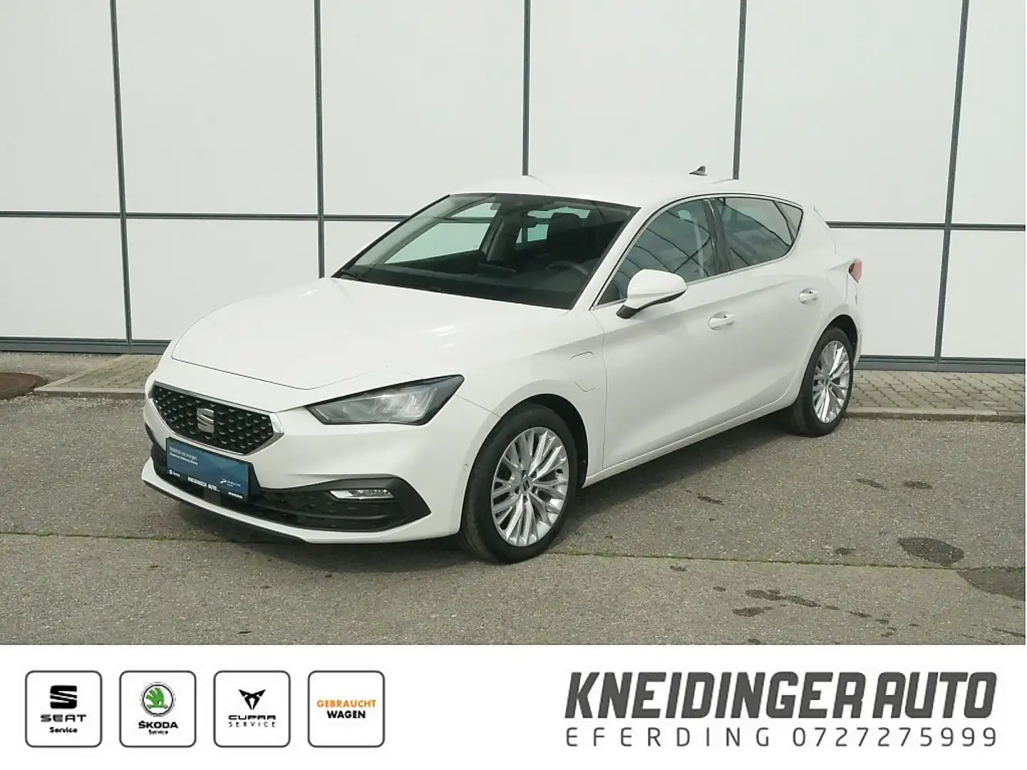 SEAT Leon Xcellence eHybrid 204 DSG, LED, Rückfahr. 17" A... Weiß - 1