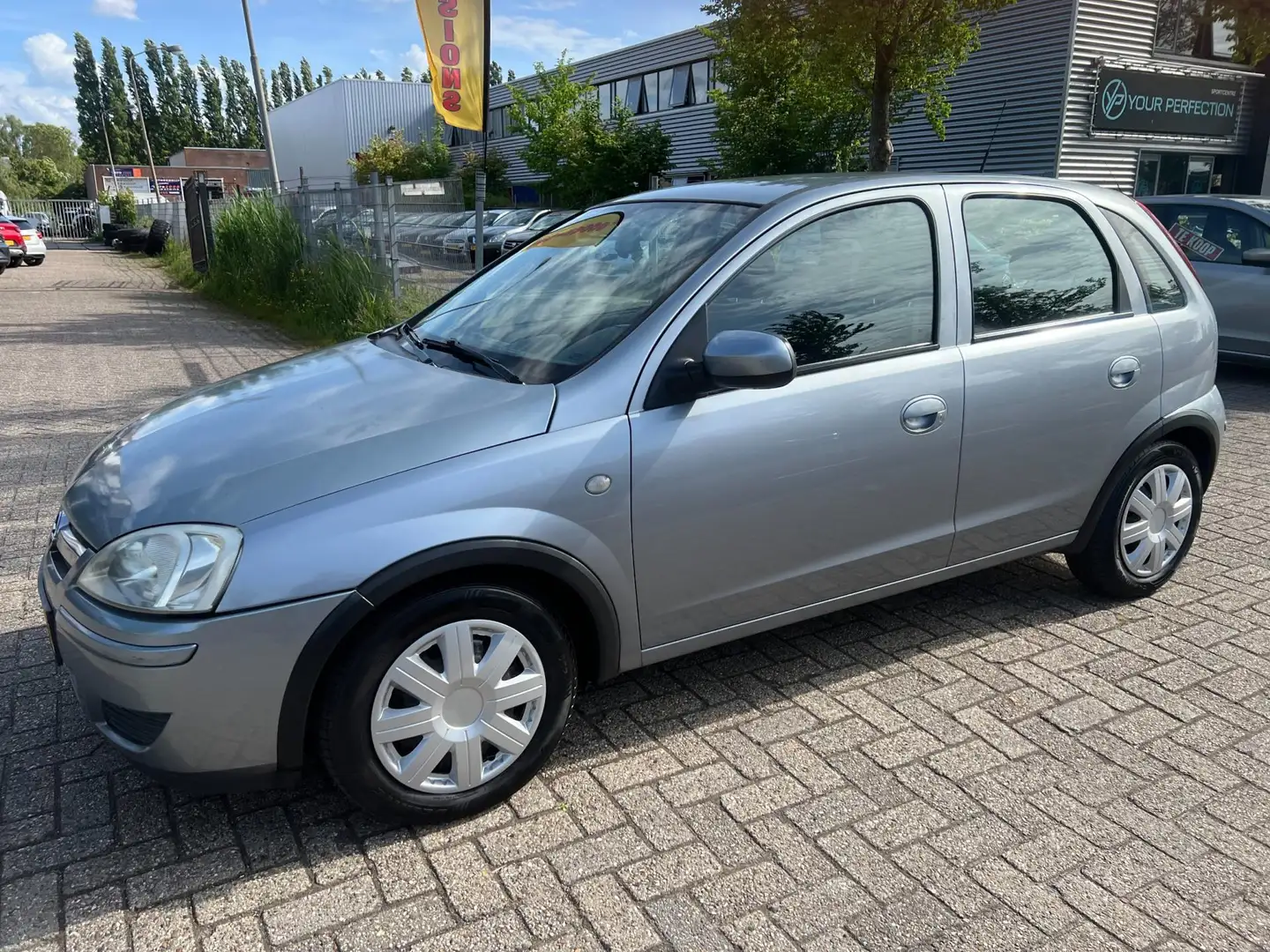 Opel Corsa 1.4-16V Enjoy - AUTOMAAT - APK 05-06-2026 ! Gri - 2