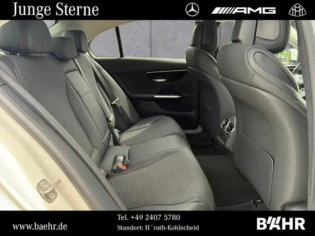 Mercedes-Benz C-Class view 9