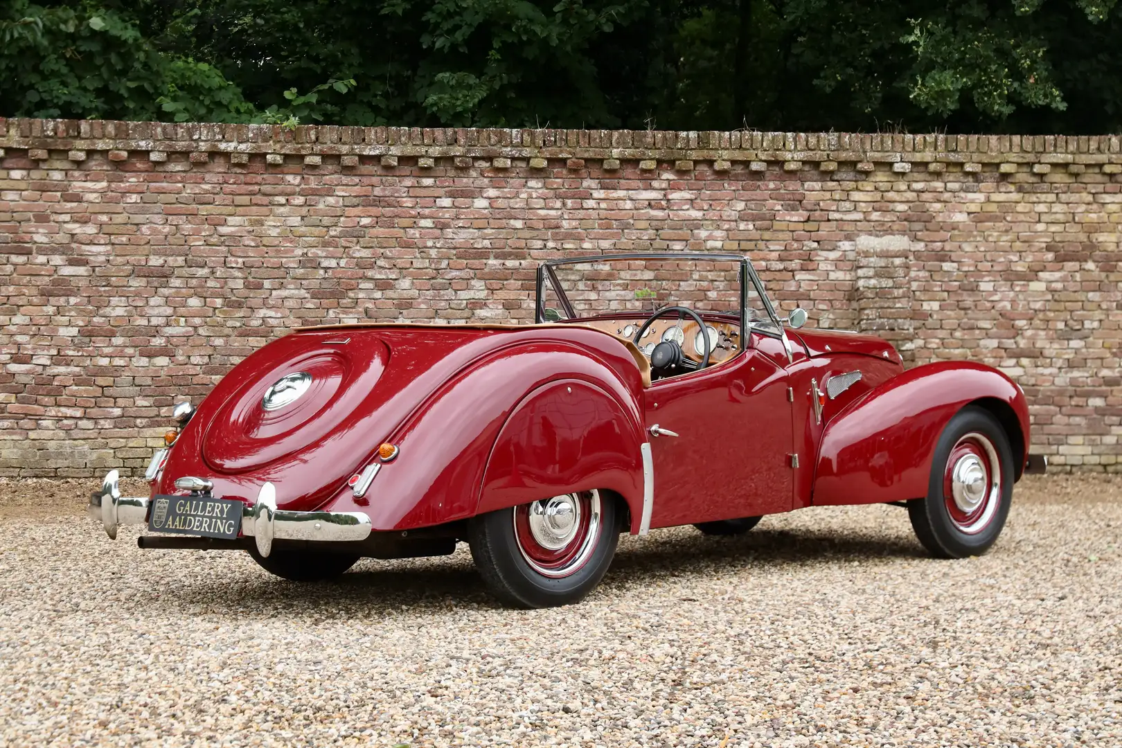 Oldtimer Lea Francis 2.5 Litre Sports "Deluxe" DHC Only 85 produced, Fi Rood - 2