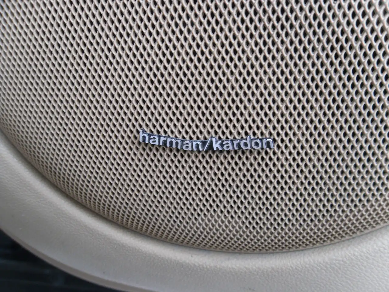 Mercedes-Benz M-Class снимка Mercedes-Benz M-Class
