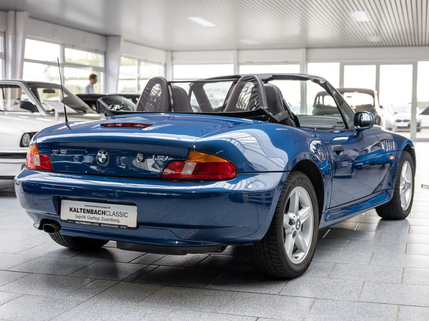 BMW Z3 1.9i Roadster SITZHEIZUNG KLIMA Bleu - 2