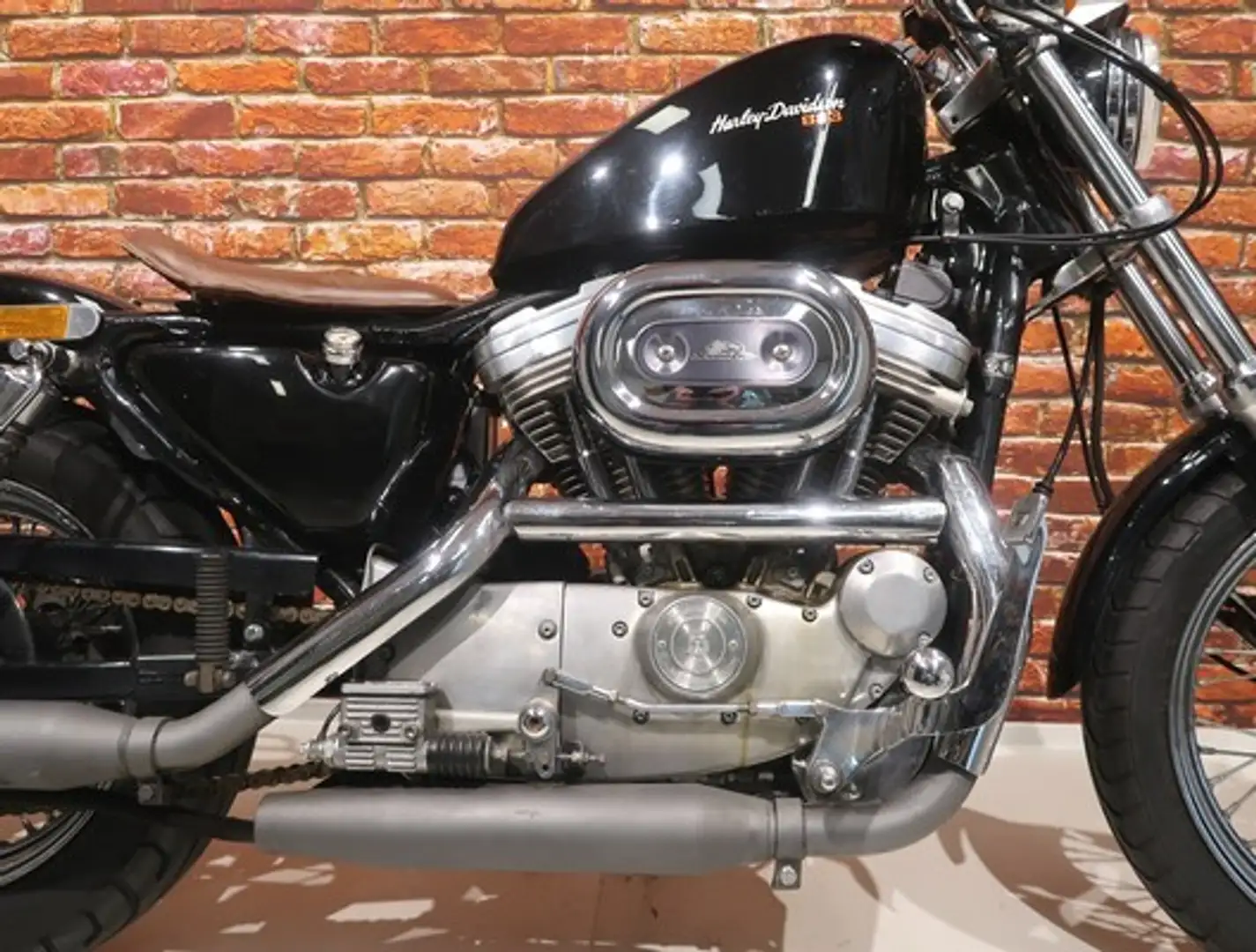 Harley-Davidson Sportster 883 XLH Černá - 2