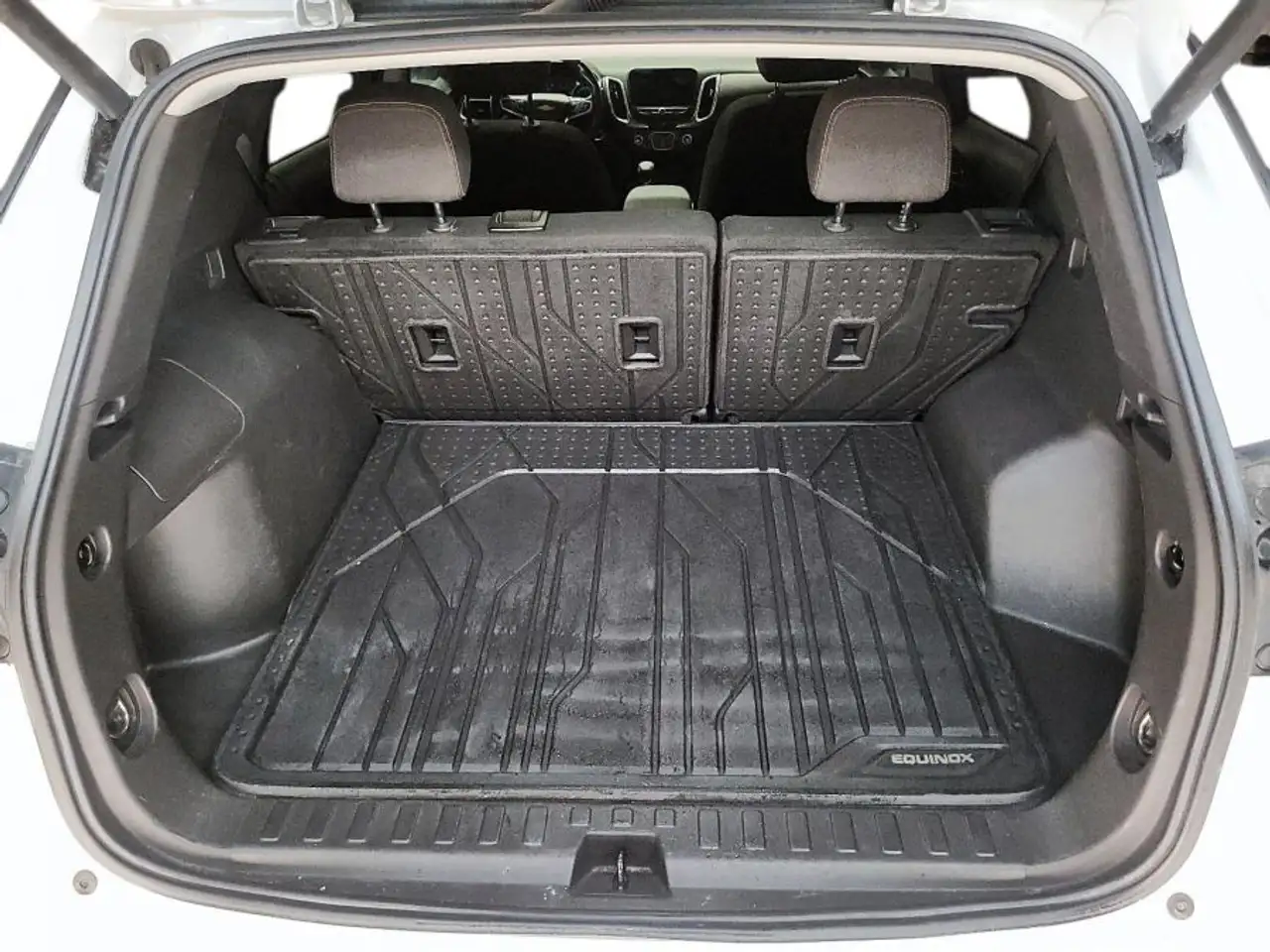 Chevrolet Equinox снимка Chevrolet Equinox
