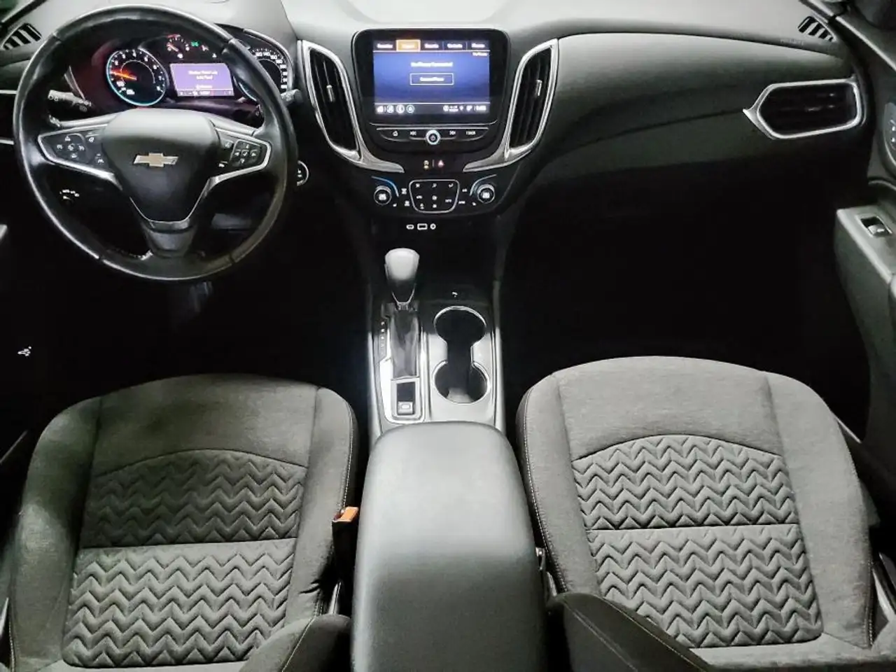 Chevrolet Equinox снимка Chevrolet Equinox
