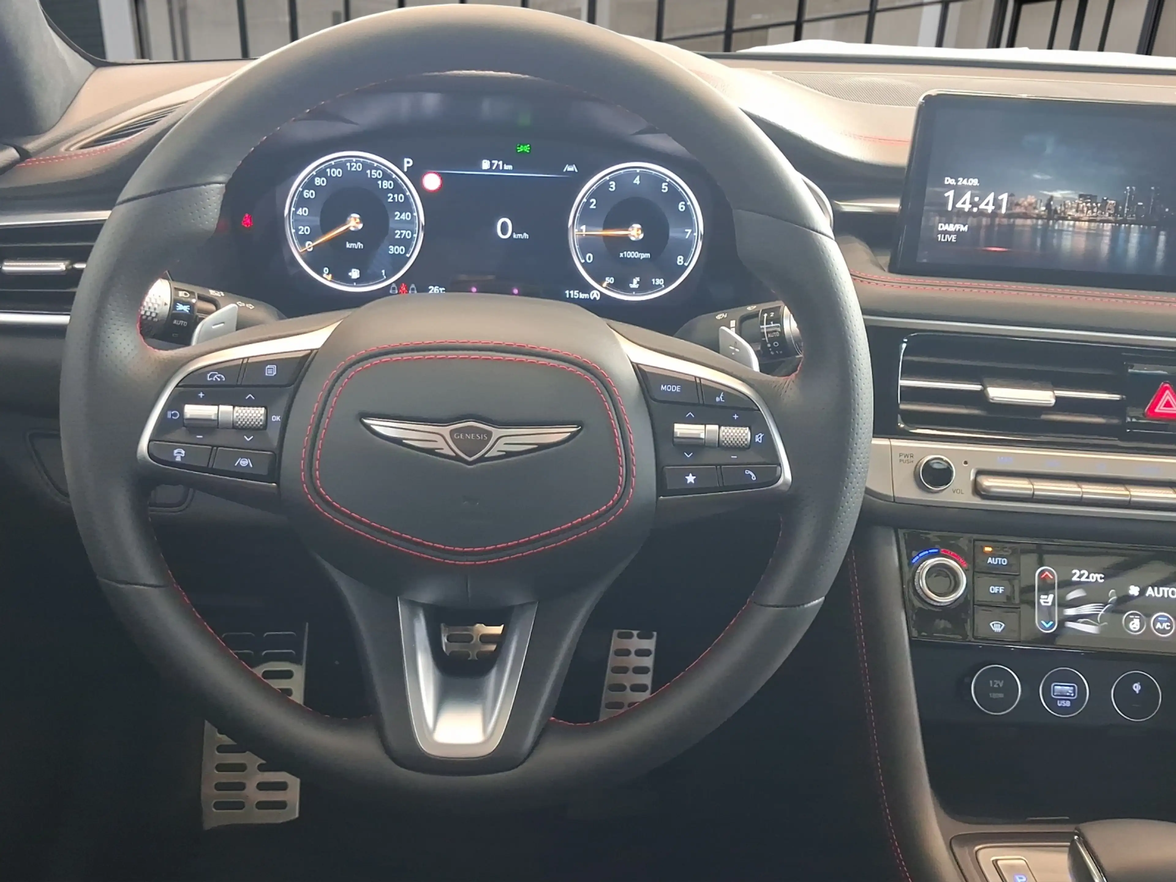 Genesis G70 2.0 T-GDi Sedan Sport DCC/ACC/HEADUP — photo 7