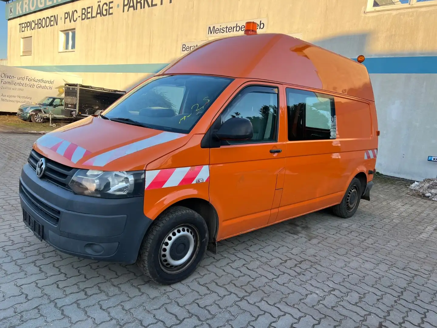 Volkswagen T5 Transporter Kombi Kasten-Hoch lang4Motion 140 Orange - 1