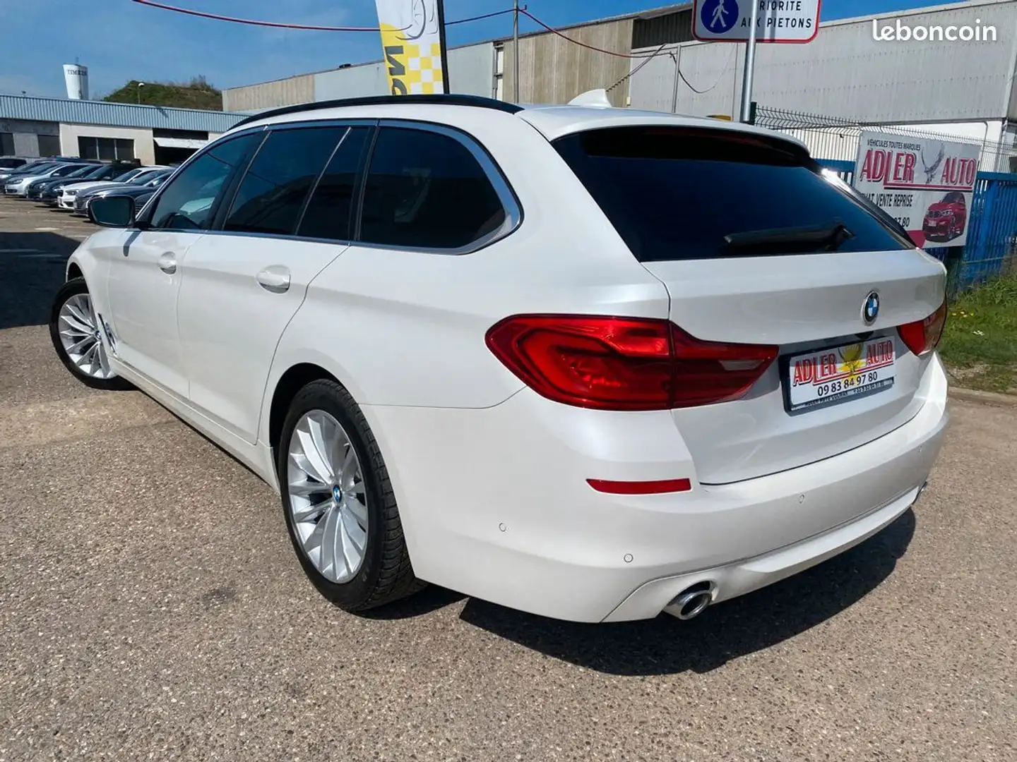 BMW 520 Touring serie (g31) 520d 190 lounge plus boite-auto 8 rapport Blanc - 2