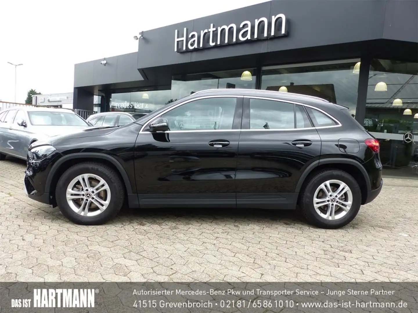 Mercedes-Benz GLA 200 ADVANCED+MBUX+NAVI+RÜCKFAHRKAMERA+LED SW Schwarz - 2