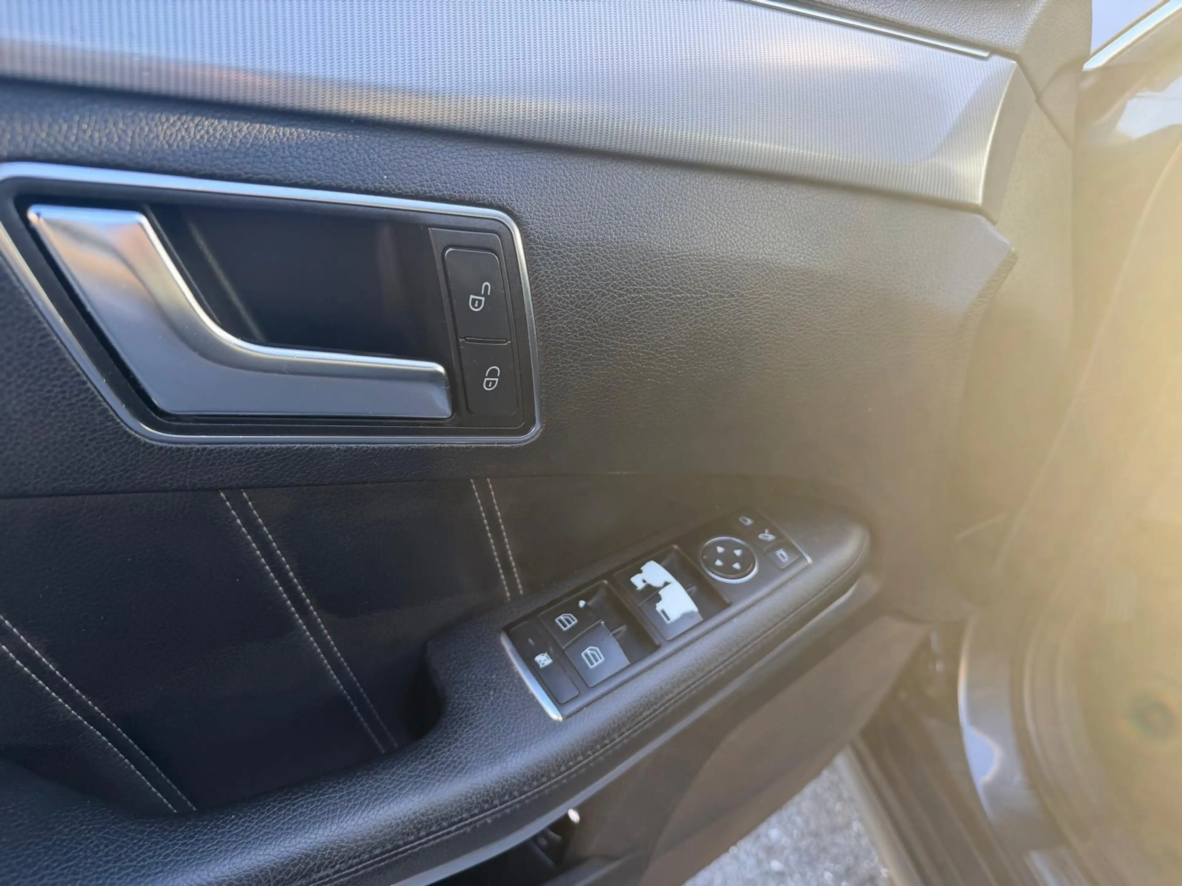 Mercedes-Benz E 220 | 2015 | E 2.1 BlueTEC Lease Edition | Automaat | — photo 11